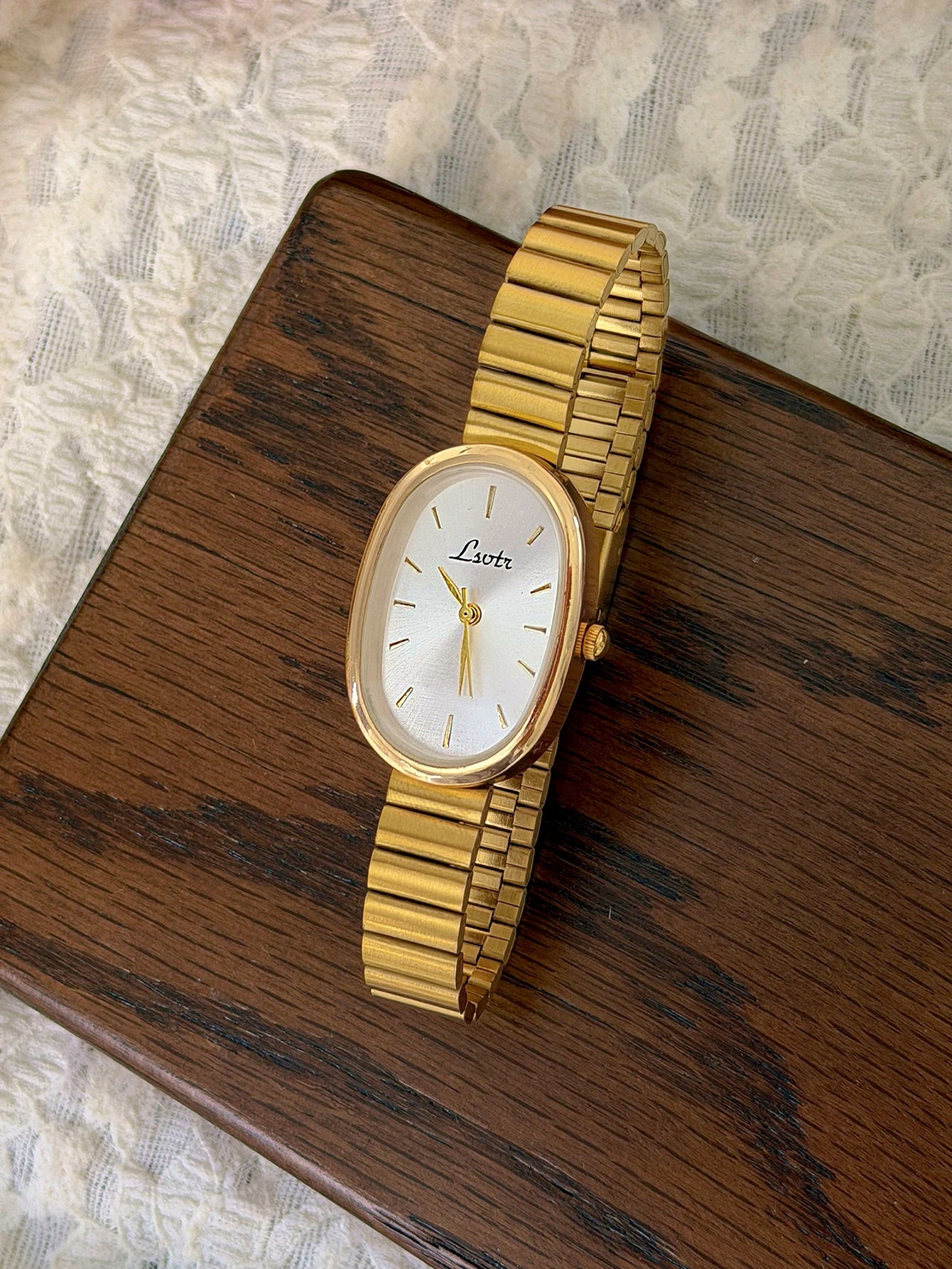 Women's Luxury Gold Oval Quartz Watch